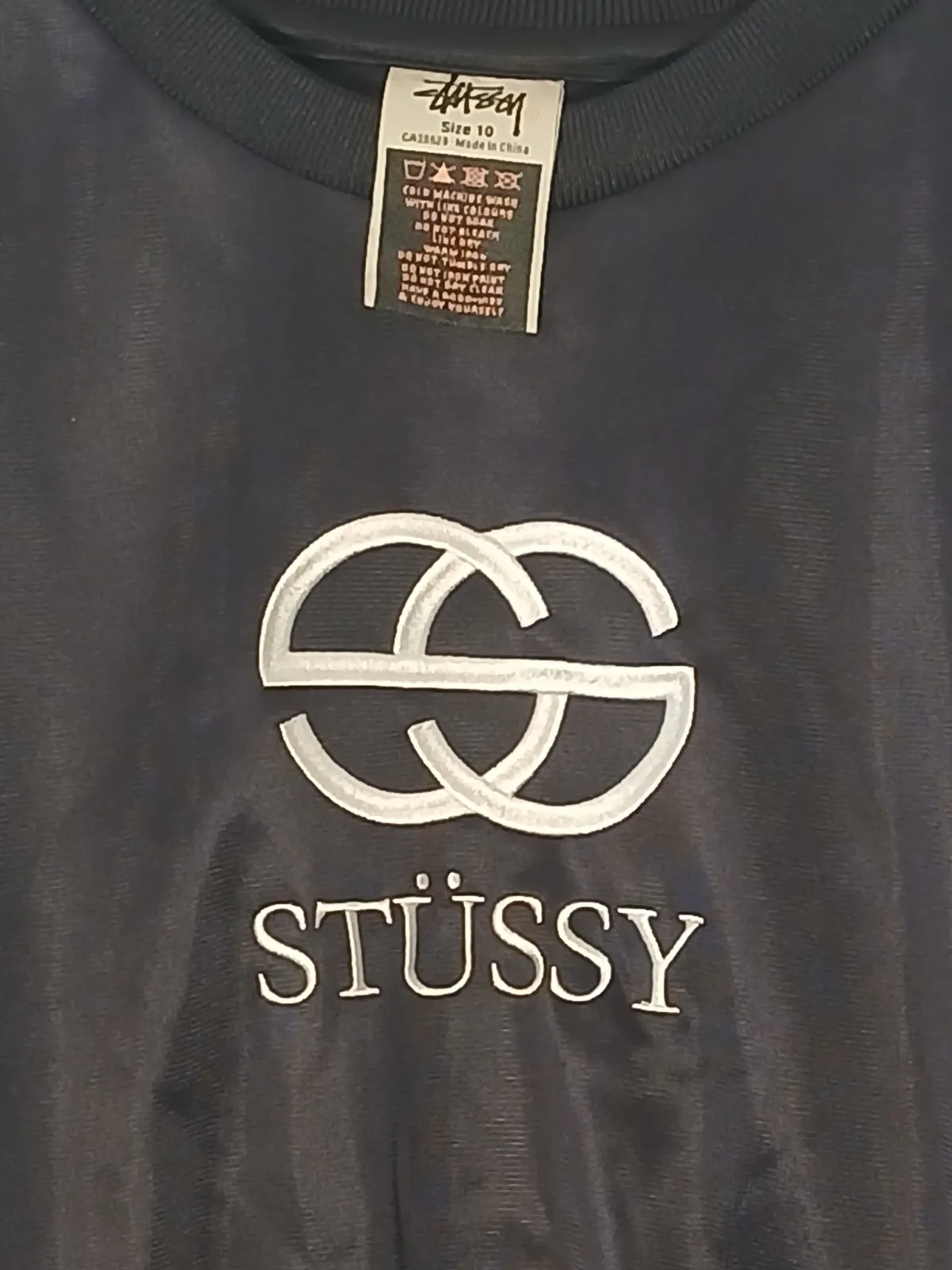 Stüssy Cropped Crew Jumper – Size 10 – Navy