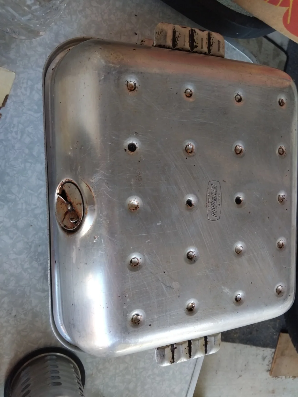 Hyglo Aluminium Roasting Dish with Lid – Made in New Zealand