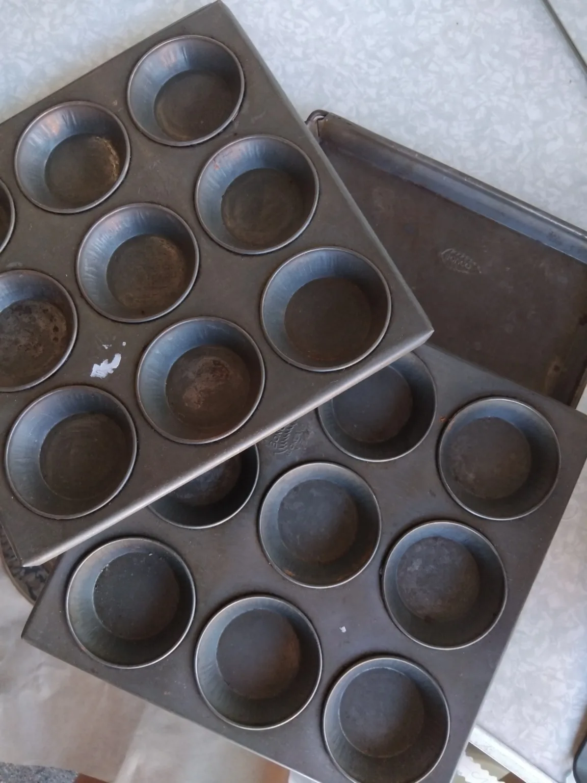 Bonco NZ Made Bakeware Set – 2 Tart Pans & Slice Tray